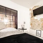 Wolfis Traunseeblick - Mit Kostenlosem Parkplatz Direkt An Der Apartman