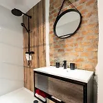 Wolfis Traunseeblick - Mit Kostenlosem Parkplatz Direkt An Der Apartman