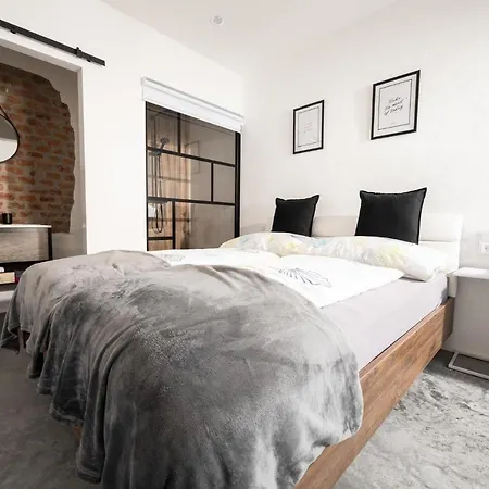 Wolfis Traunseeblick - Mit Kostenlosem Parkplatz Direkt An Der