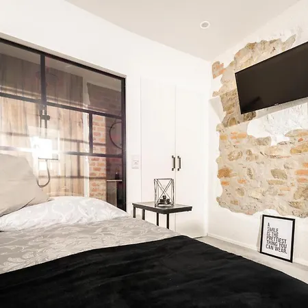 Wolfis Traunseeblick - Mit Kostenlosem Parkplatz Direkt An Der Апартаменты