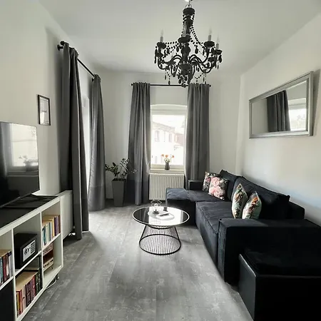 Апартаменты Wolfis Traunseeblick - Mit Kostenlosem Parkplatz Direkt An Der Гмунден