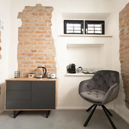 Апартаменты Wolfis Traunseeblick - Mit Kostenlosem Parkplatz Direkt An Der *