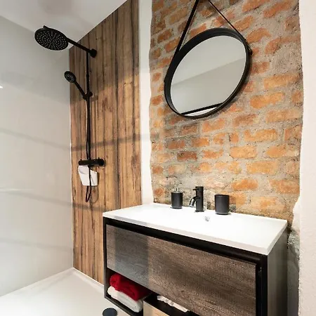 Wolfis Traunseeblick - Mit Kostenlosem Parkplatz Direkt An Der Апартаменты