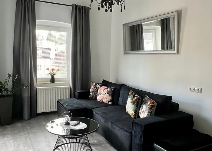 Wolfis Traunseeblick - Mit Kostenlosem Parkplatz Direkt An Der Gmunden