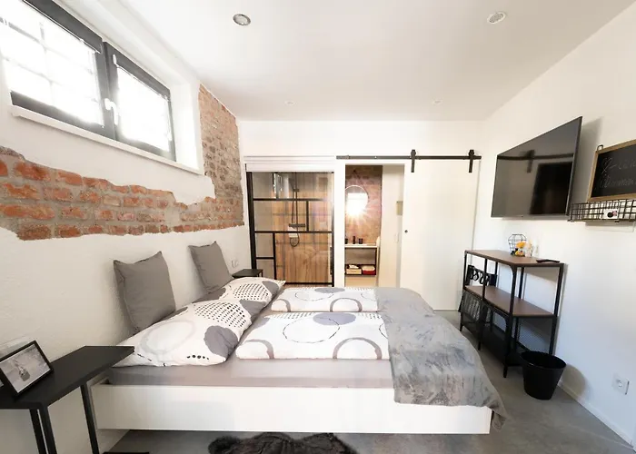 Wolfis Traunseeblick - Mit Kostenlosem Parkplatz Direkt An Der